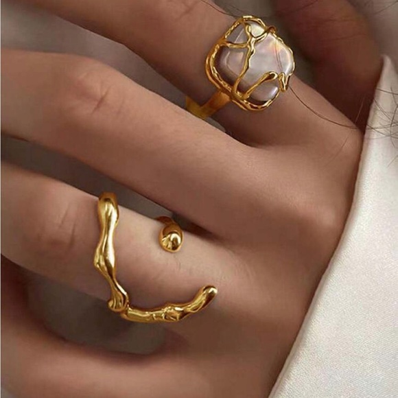 Jewelry - Gold 2pc Geometric Adjustable Ring Set